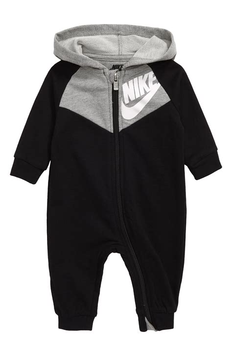 newborn baby boy Nike outfits